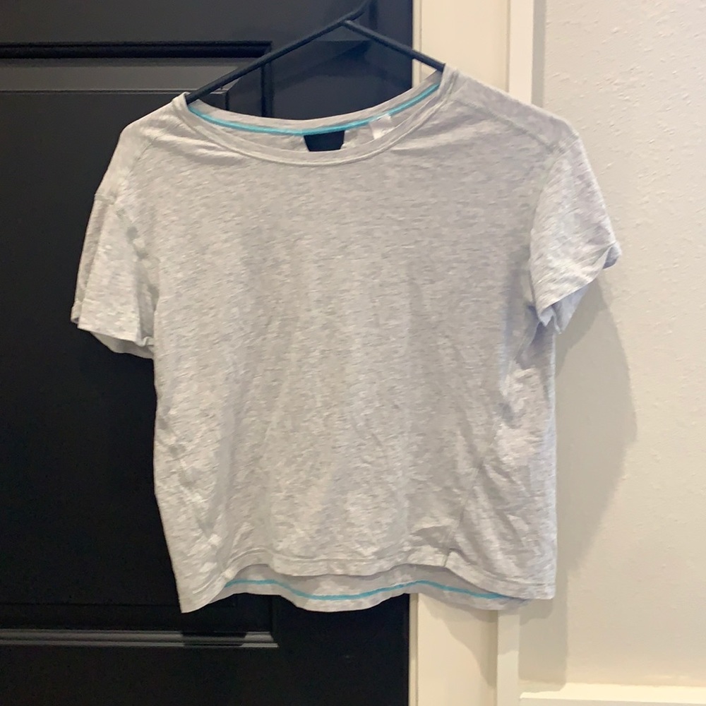 Grey Ivivva short sleeve tee *RARE*